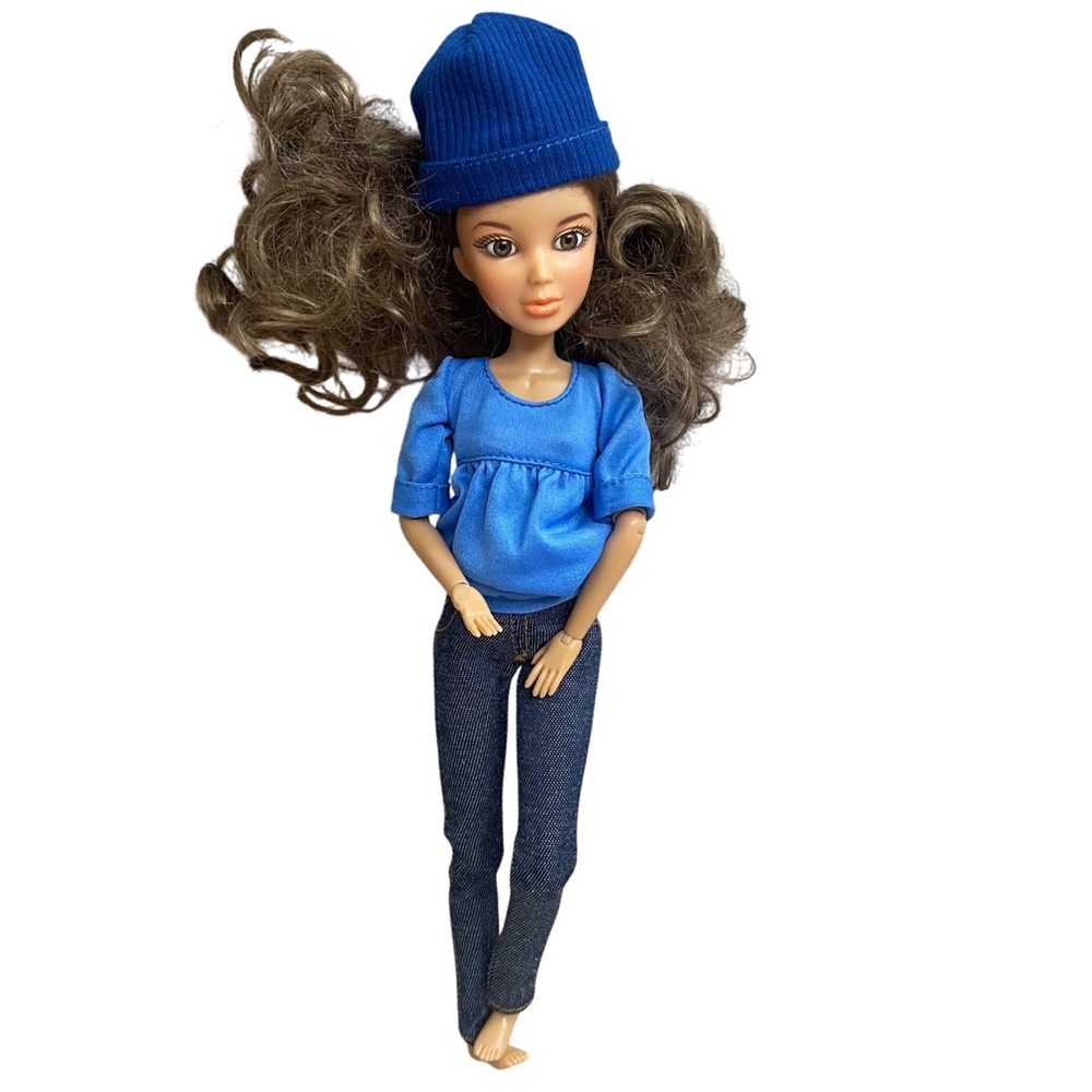 Spin Master Liv Doll Brunette Hair Blue Outfit Hat 2009 Collectible pre owned‎